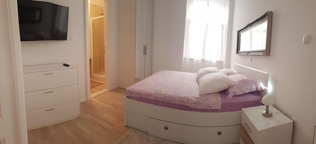 Apartment Luxor Split Bagian luar foto